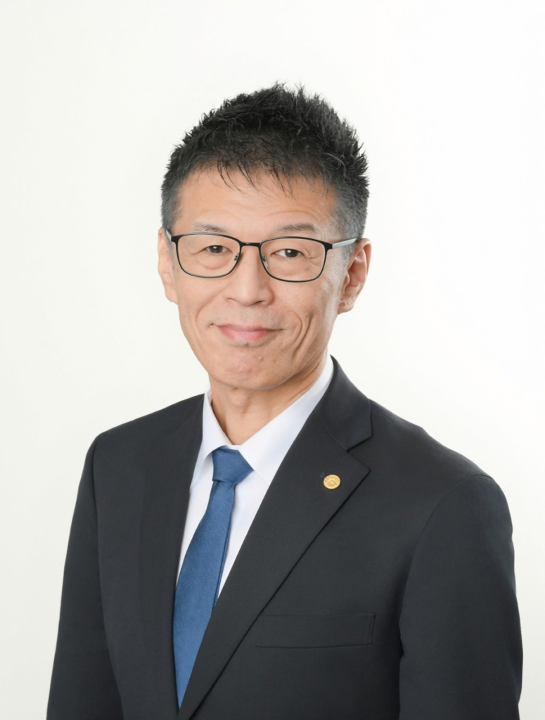 代表・特定行政書士 杉村英和